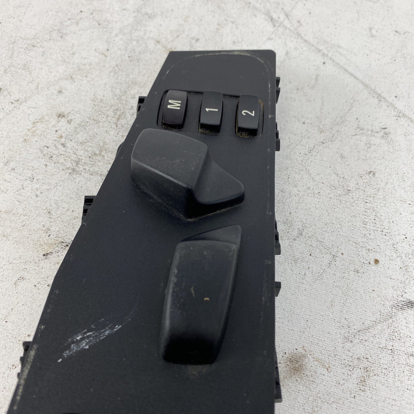 6926971 08-10 528i 535i 550i 08-13 X5 X6 FRONT LEFT SEAT ADJUSTMENT SWITCH