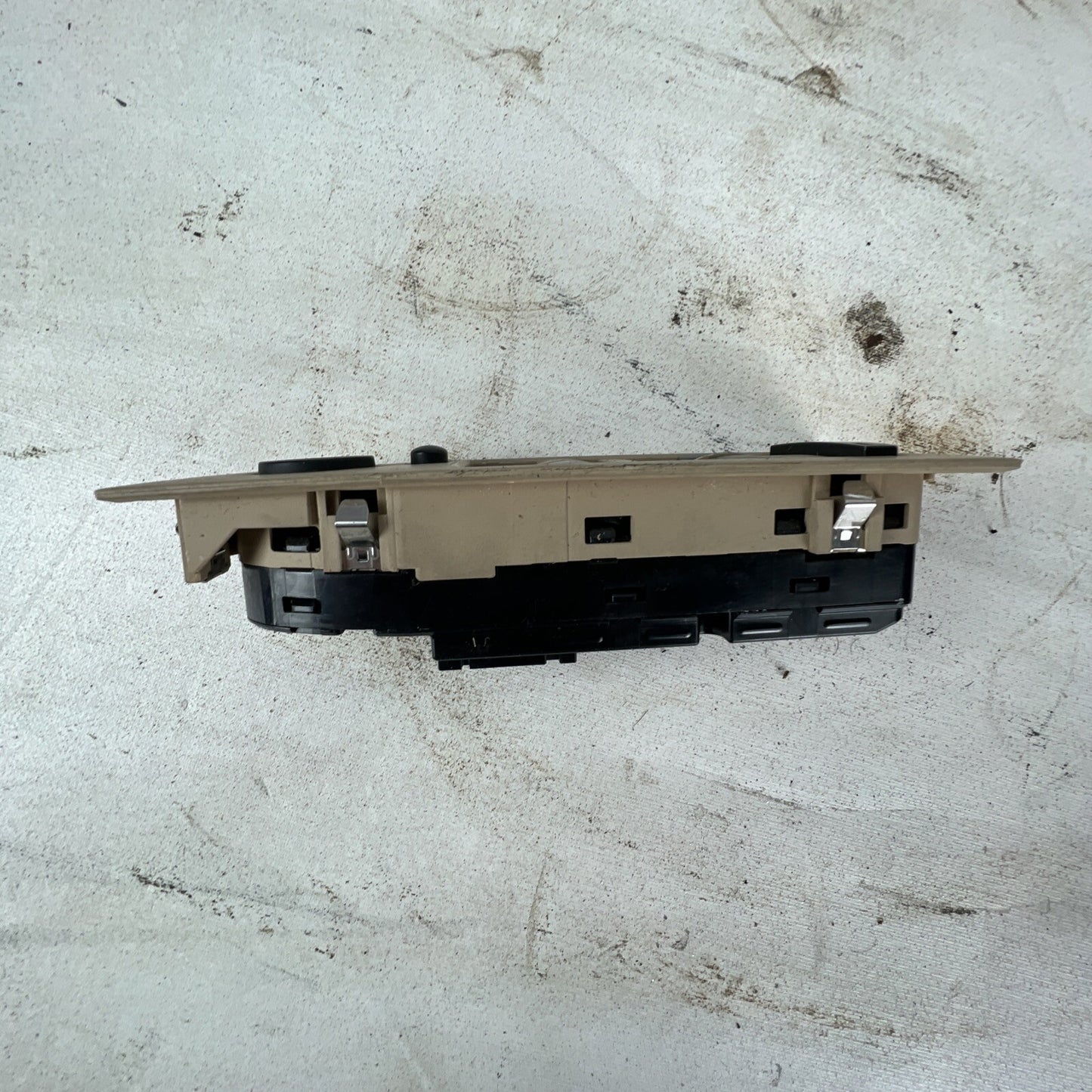 2007-2012 BMW 328I - Front LEFT DOOR Master Window Switch 9132133