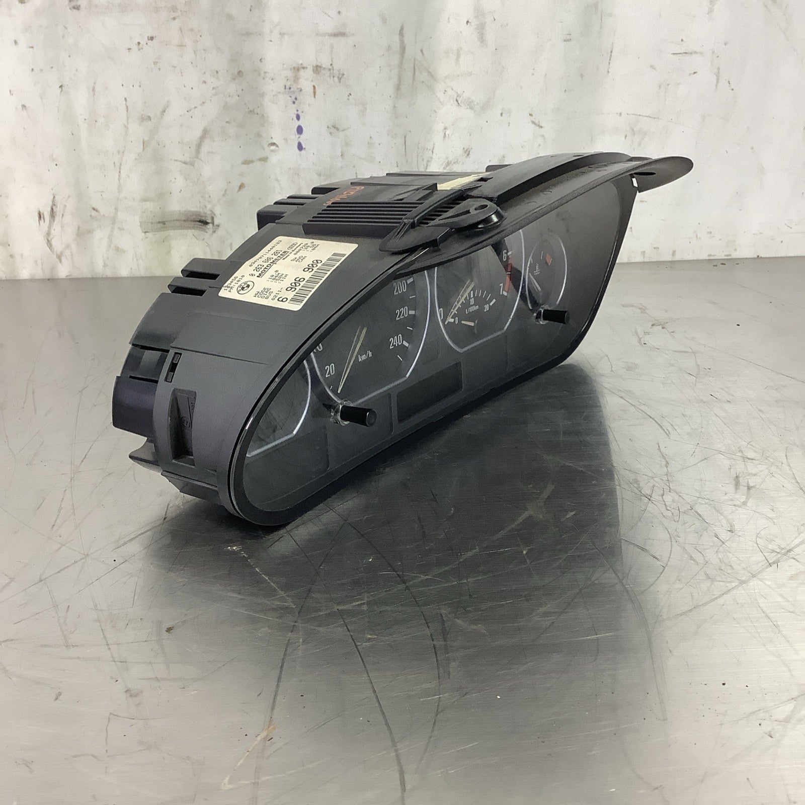 BMW E46 Instrument Gauge Cluster 4 Door Manual 340K KPH 01-05 323 325 328 330