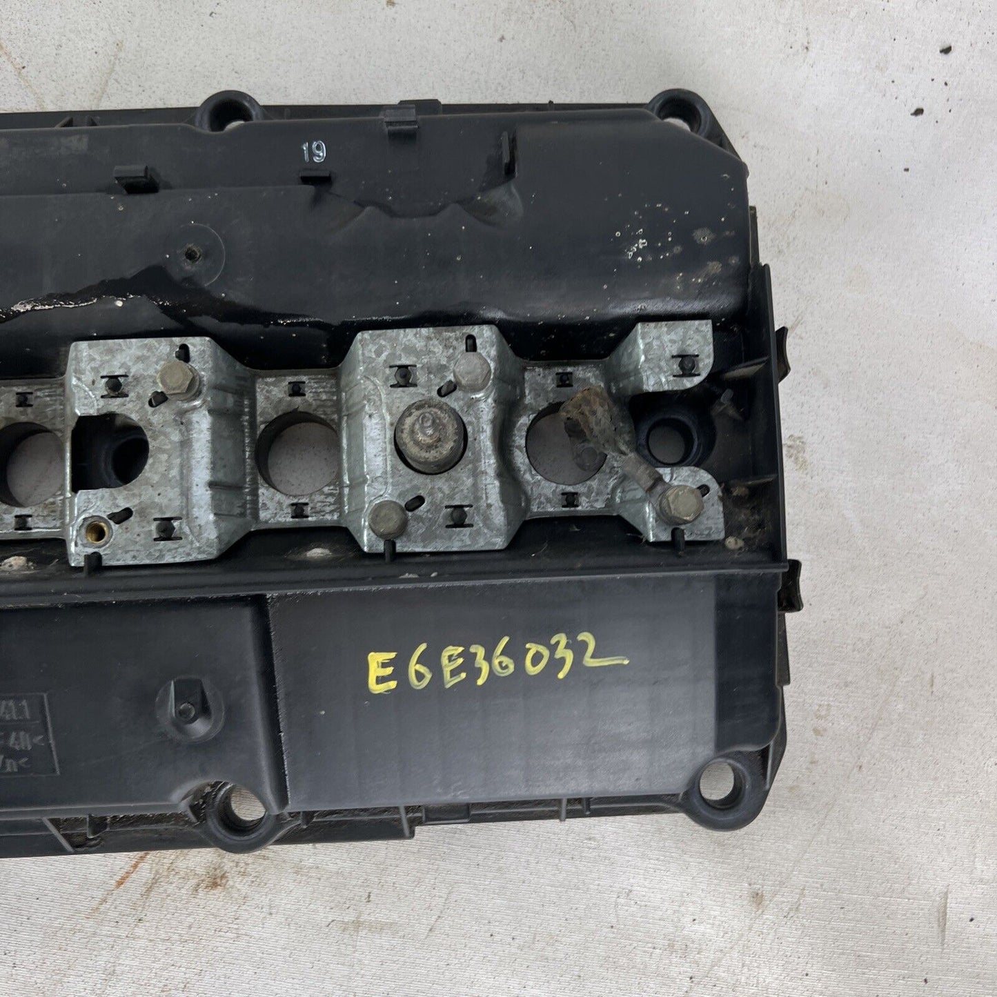 BMW M52 S52 Valve Cover 1996-2000 USED OEM E36 E39 Z3 USED OEM