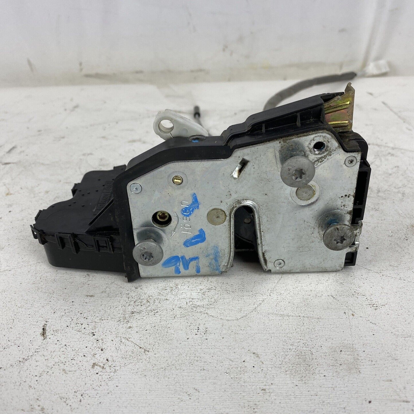 00-05 BMW E46 323i 325i 328i 330i Front Passenger Door Lock Latch Actuator OEM