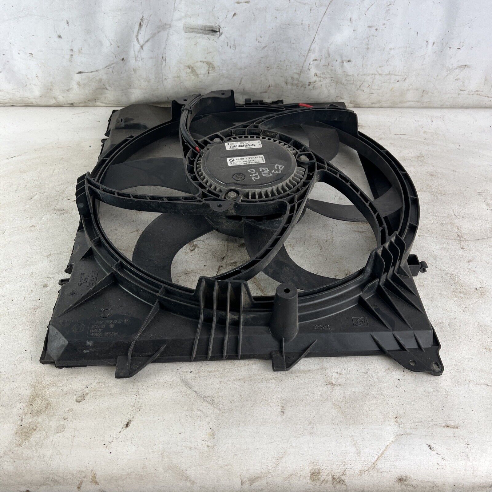 2006-2013 BMW 325i 328i 330i Z4 (E87 E89 E90 E91) M/T 3.0L N52 400W COOLING FAN