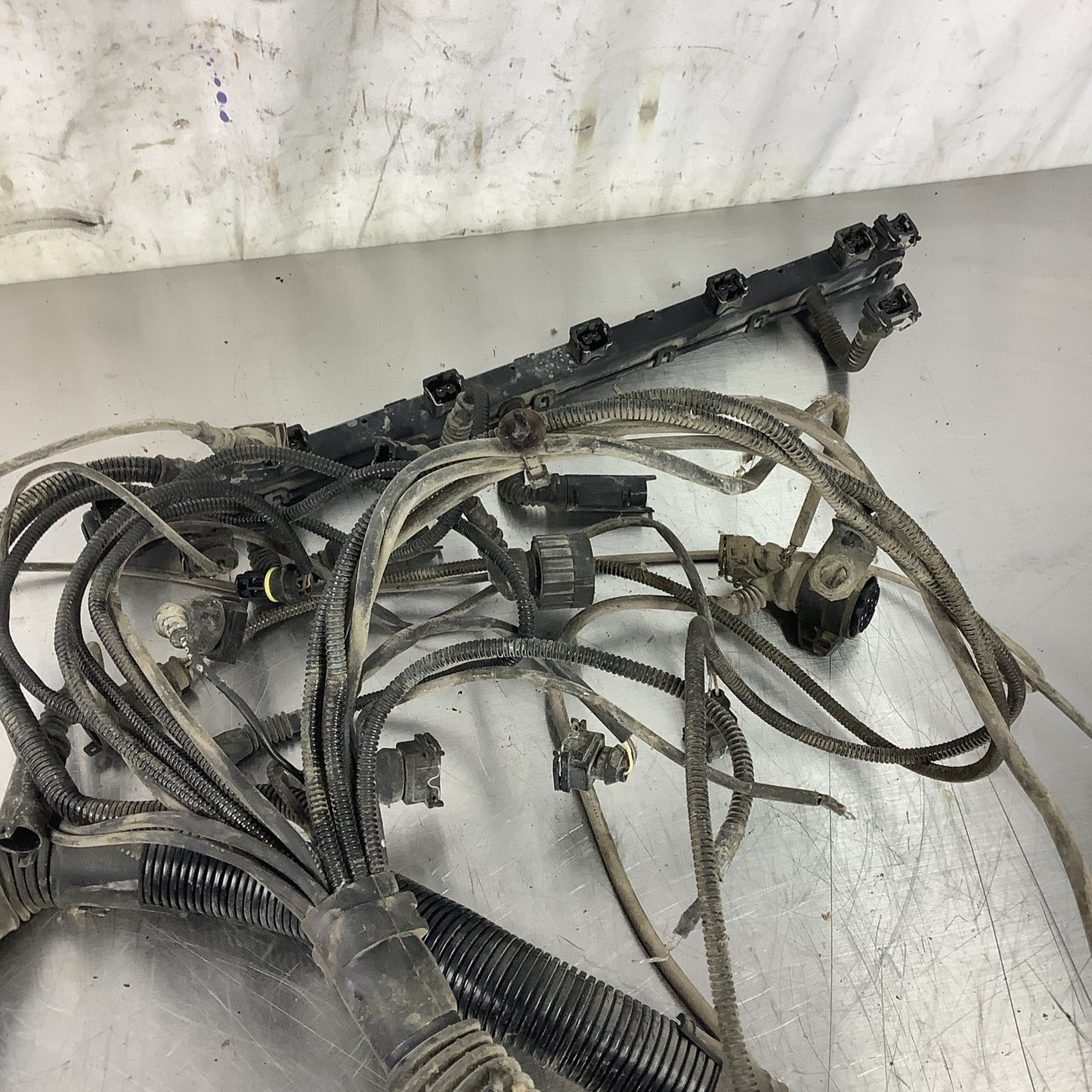 BMW E39 528i OEM Automatic Wiring Harness Injector Rail Plugs 12511436191