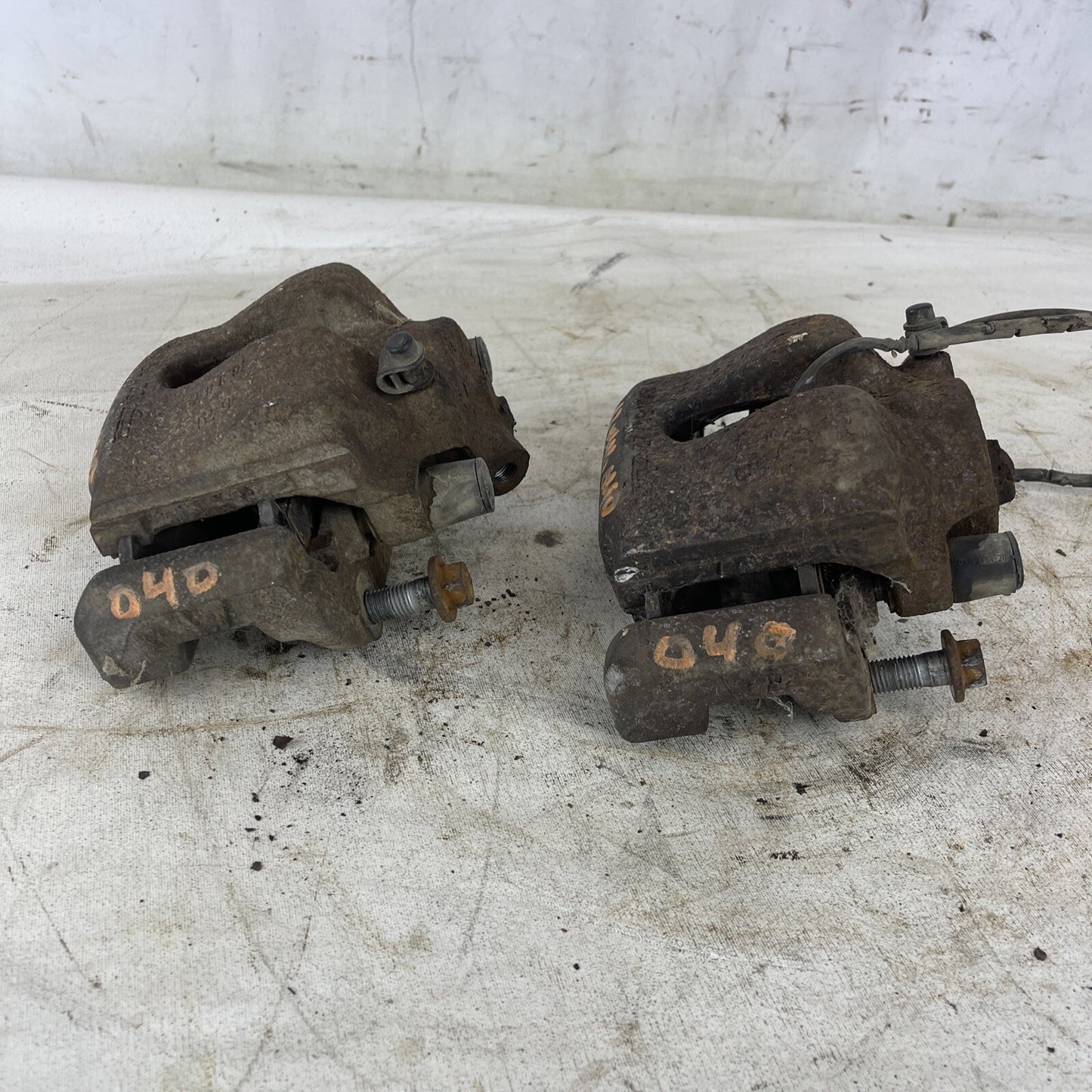 BMW E36 E46 Z3 E85 318 320 323 325 328 Front Brake Caliper Calipers R + L #A3040