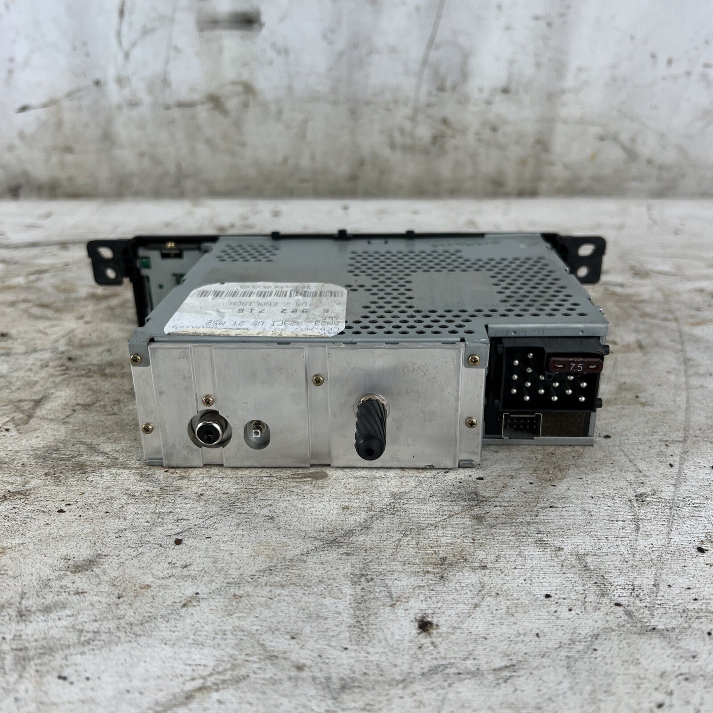 Audio Equipment Radio Am-fm-cassette Fits 99-00 BMW 323i E46 OEM