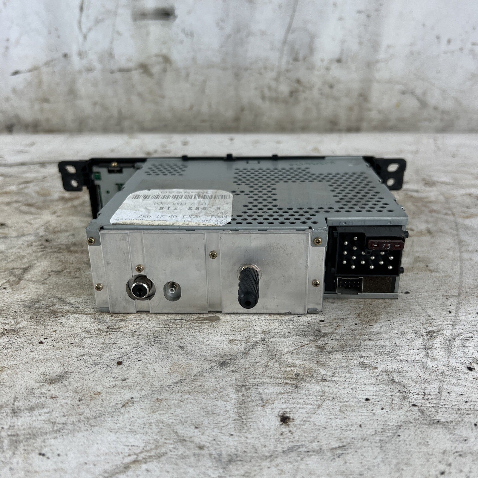 Audio Equipment Radio Am-fm-cassette Fits 99-00 BMW 323i E46 OEM