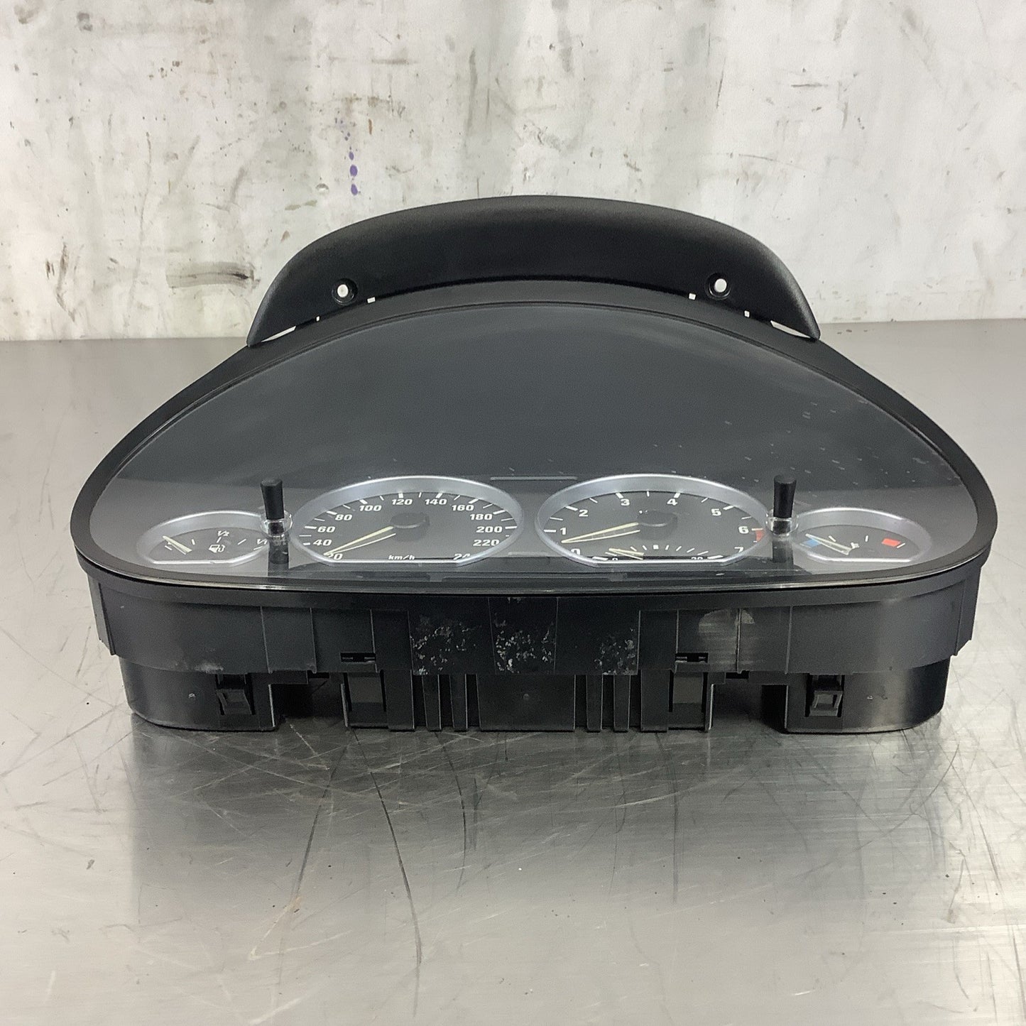 BMW E46 Instrument Gauge Cluster 4 Door Manual 340K KPH 01-05 323 325 328 330