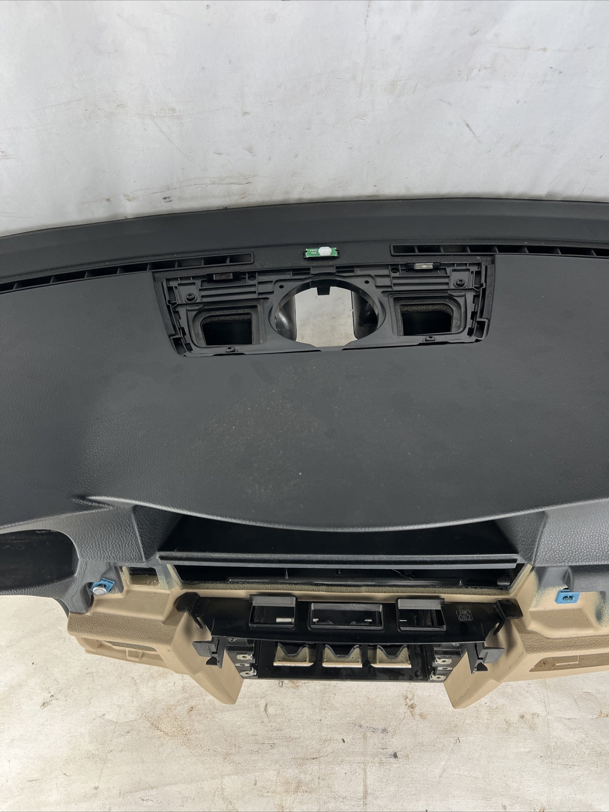 ? 06-13 OEM BMW E90 E92 Sedan Coupe Dash Dashboard w/ Navigation iDrive Beige