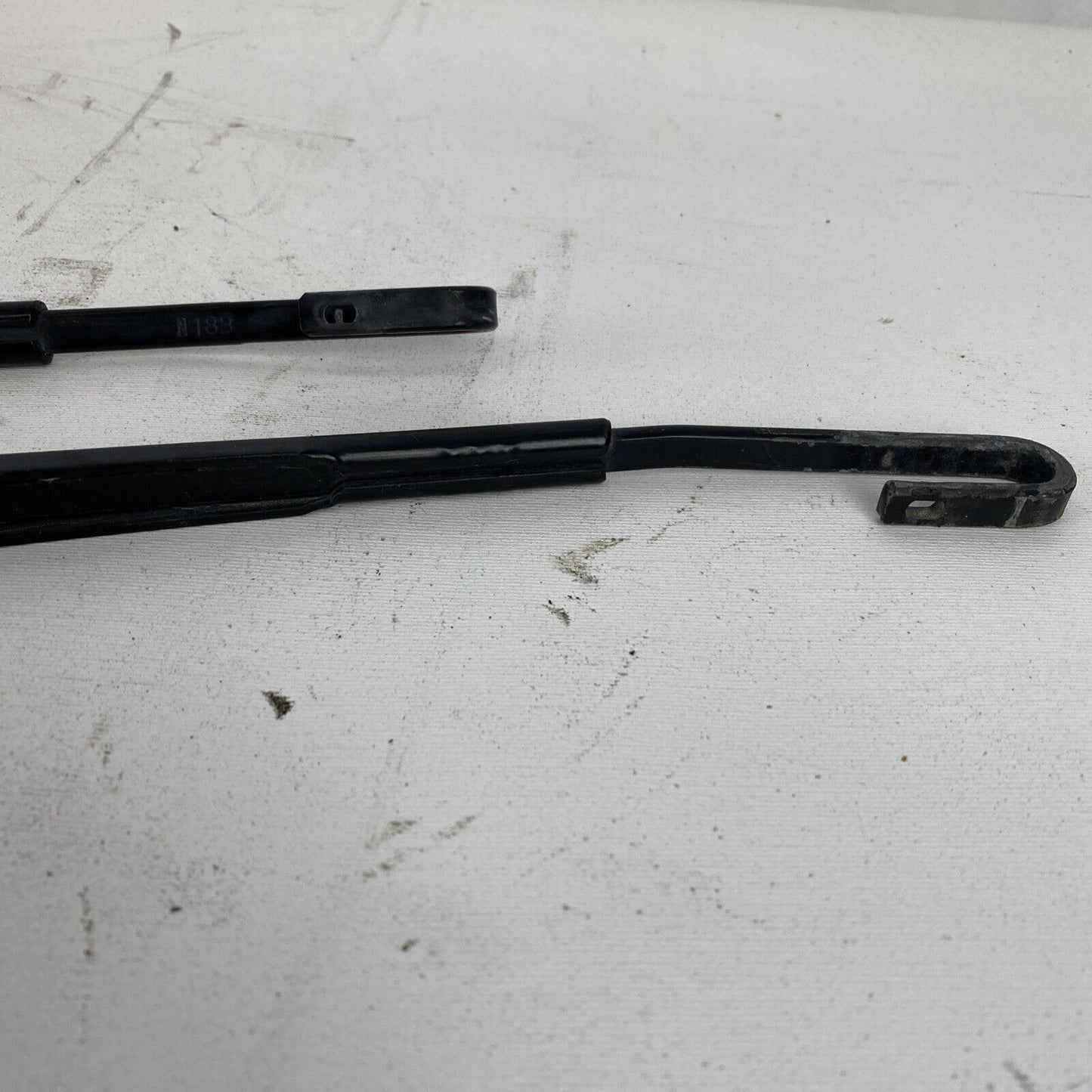 01-2006 bmw x5 e53 front windshield right left wiper arm arms pair set of 2