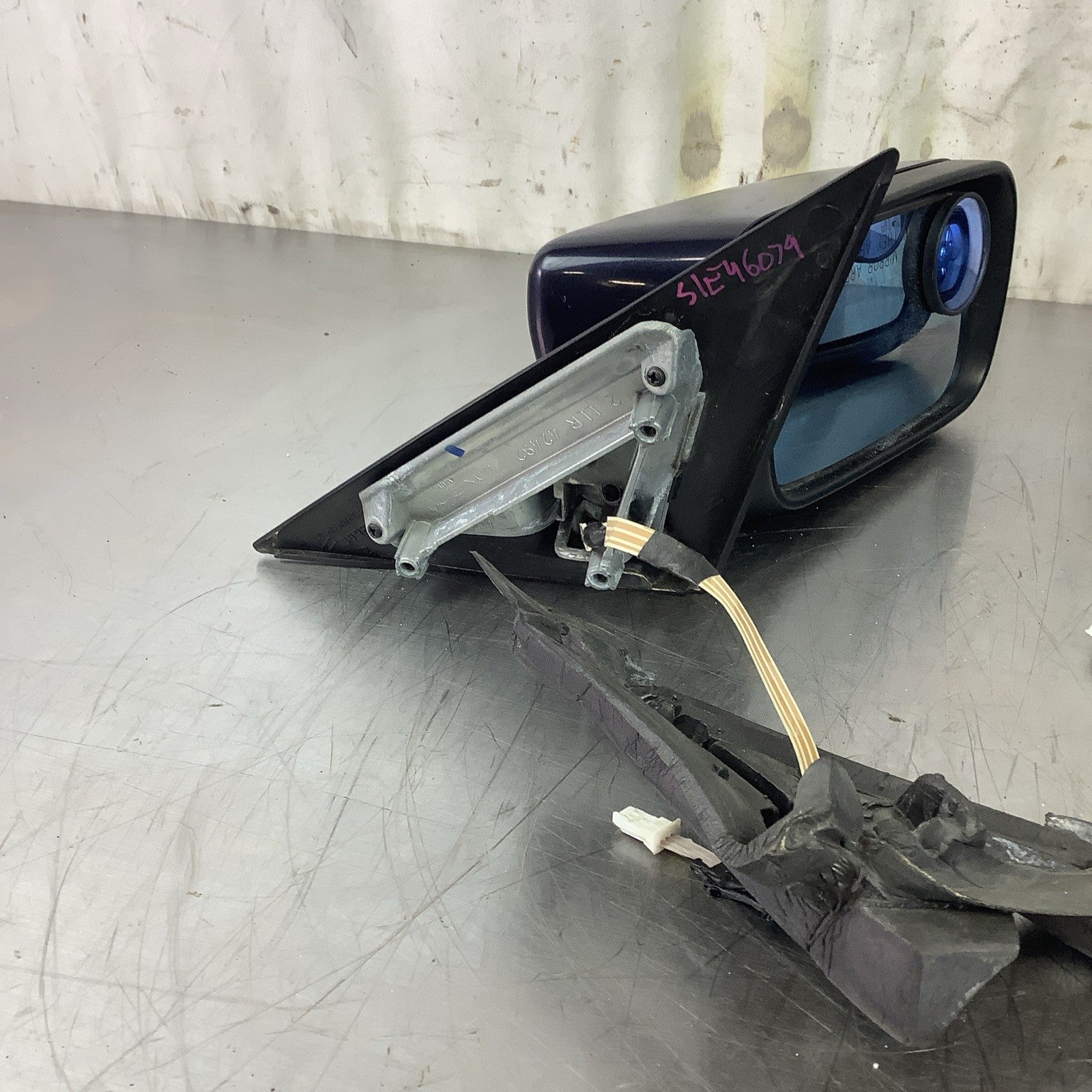 2003-2006 BMW 330i E46 Sedan Pass & Driver Side View Mirror Orient Blue SET