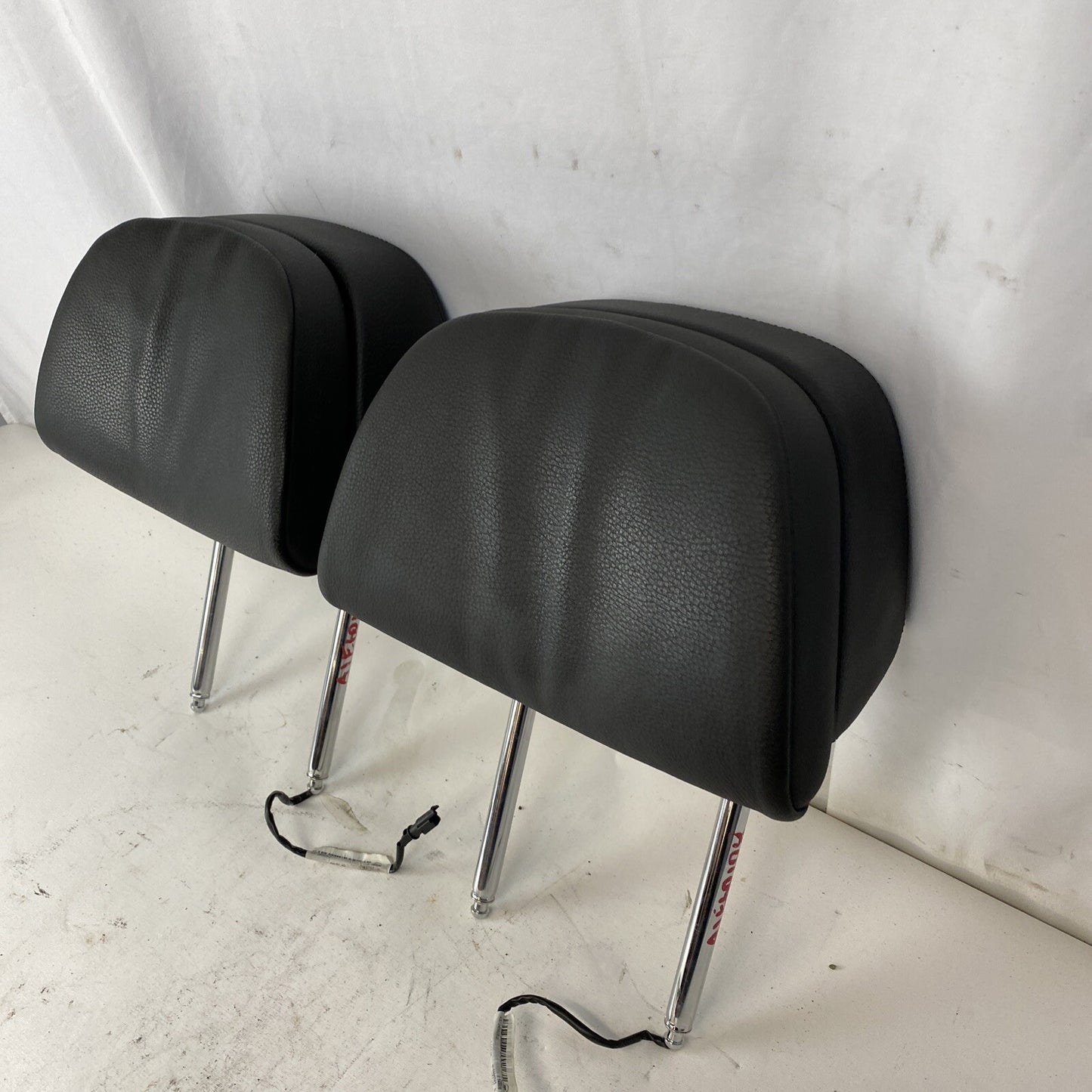 2010 BMW 535i (E60) FRONT ACTIVE ELECTRIC COMFORT HEADREST SET-2 (BLACK LEATHER)