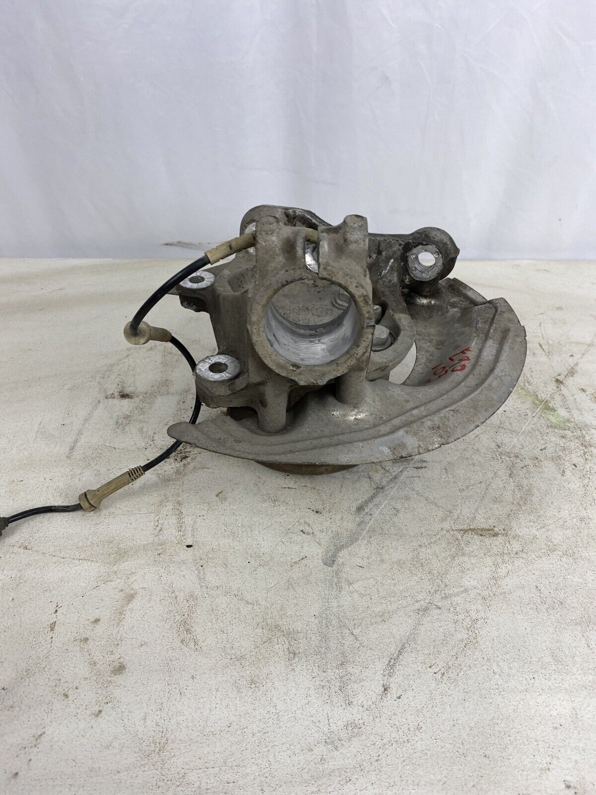 07-13 BMW E90 E91 E92 AWD FRONT RIGHT SPINDLE KNUCKLE WHEEL HUB BEARING OEM