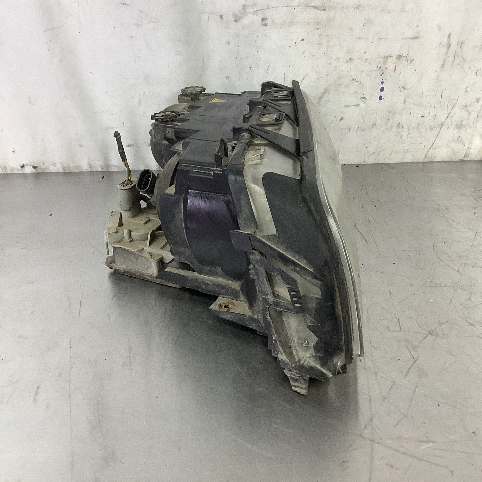 BMW E46 3 SERIES XENON HID HEAD LIGHT LAMP SEDAN LH LEFT DRIVER SIDE OEM 99-01