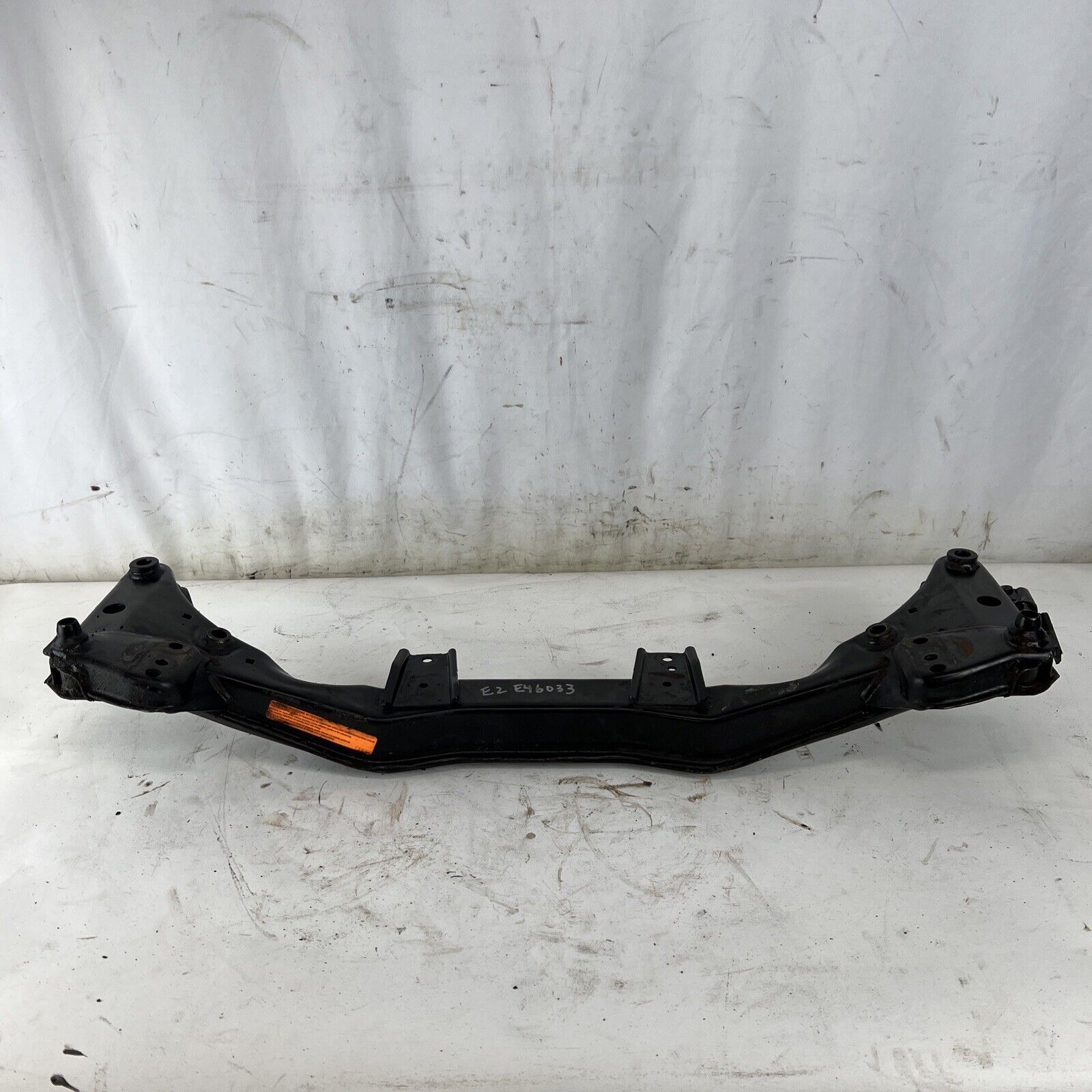 2001-2005 BMW 325i 330i E46 SEDAN FRONT ENGINE CRADLE SUBFRAME CROSSMEMBER OEM