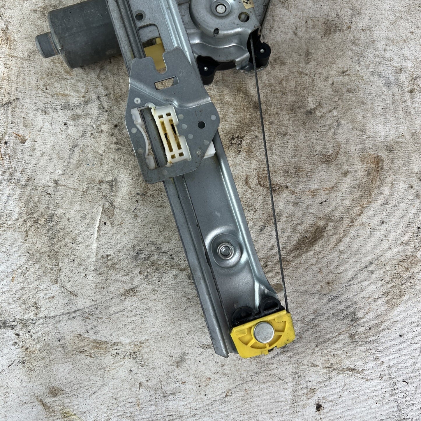 🚘 BMW E46 3-Series 4dr Sedan Left Rear Window Regulator w Motor 1999-2005