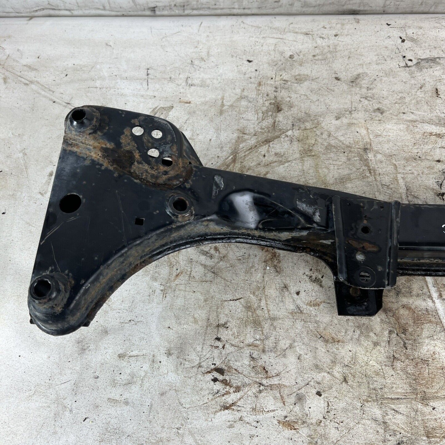 92-98 BMW 3-SERIES E36 FRONT AXLE SUPPORT ENGINE MOTOR SUBFRAME CRADLE #088