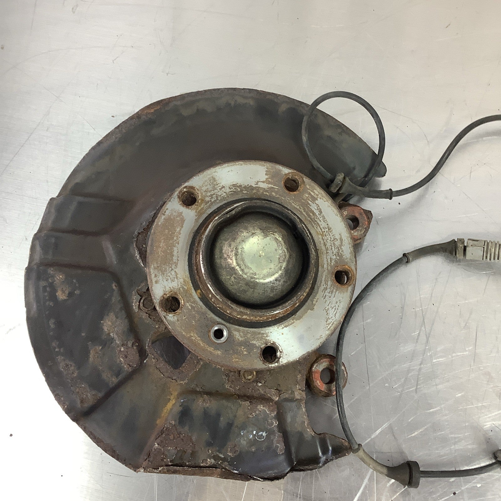 BMW E36 318 323 325 328 FRONT PASSENGER & DRIVER WHEEL HUB KNUCKLE SPINDLE #073