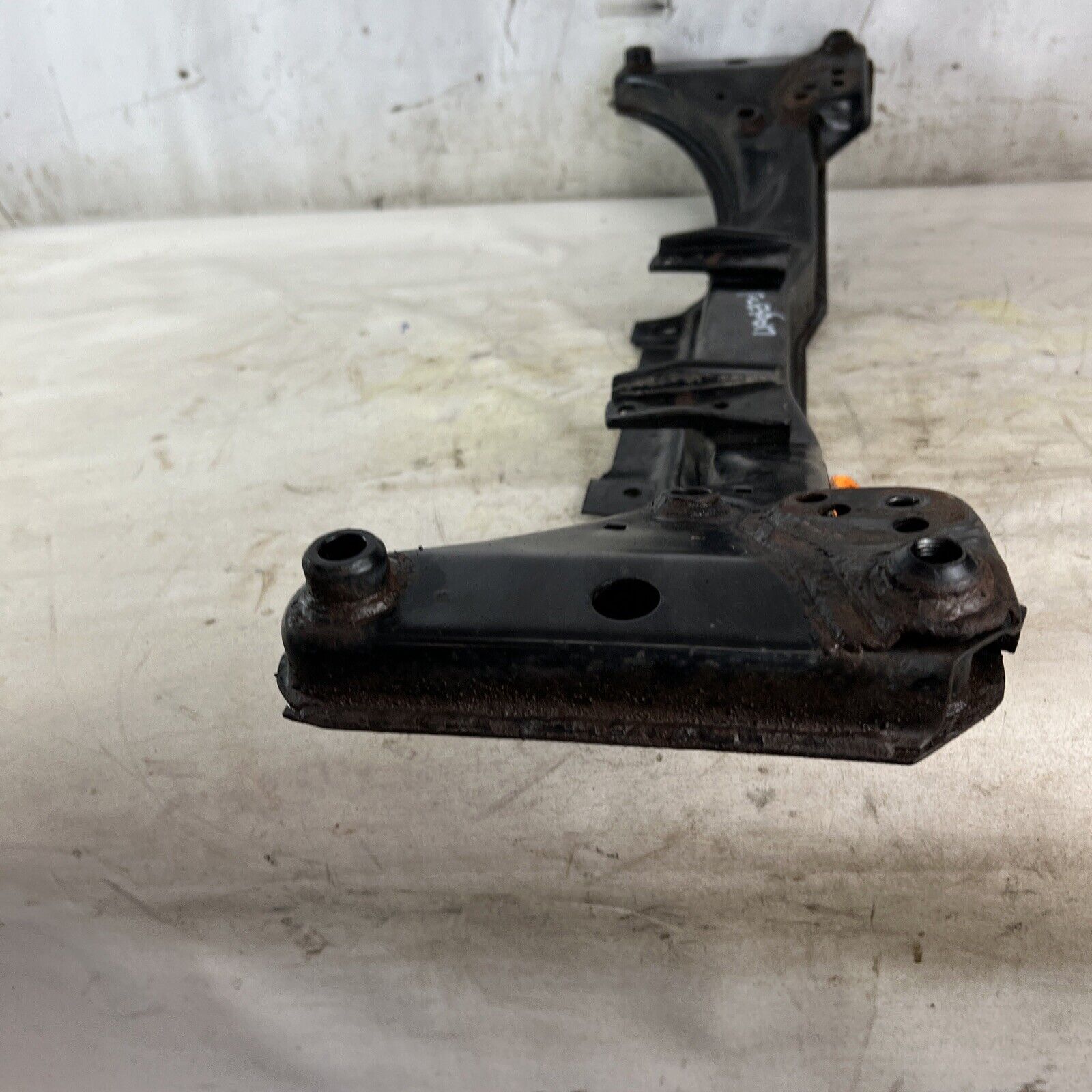 BMW E36 92-99 318 323 325 328 Front subframe axle support 31111096485 OEM #017