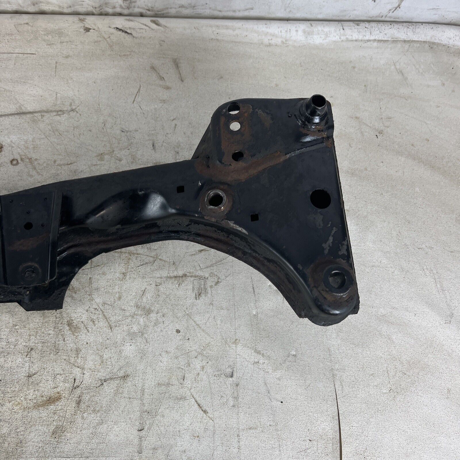 2001-2005 BMW 325i 330i E46 SEDAN FRONT ENGINE CRADLE SUBFRAME CROSSMEMBER OEM