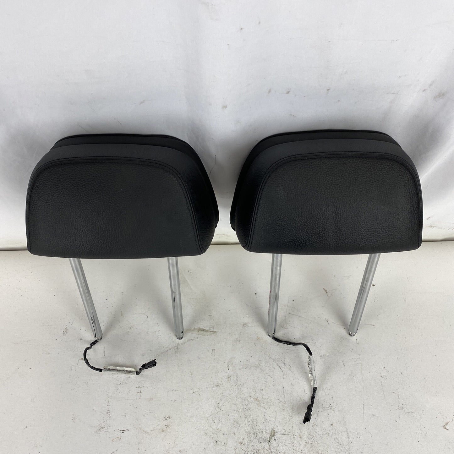 2010 BMW 535i (E60) FRONT ACTIVE ELECTRIC COMFORT HEADREST SET-2 (BLACK LEATHER)