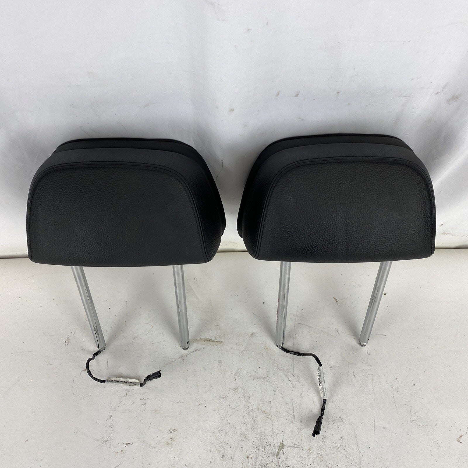 2010 BMW 535i (E60) FRONT ACTIVE ELECTRIC COMFORT HEADREST SET-2 (BLACK LEATHER)