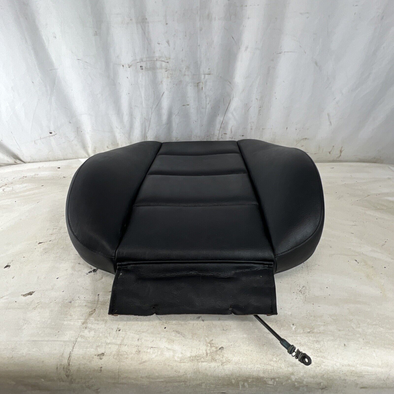 BMW E36 3-Series Right Front Seat Backrest Cushion Black Vinyl OEM With Frame