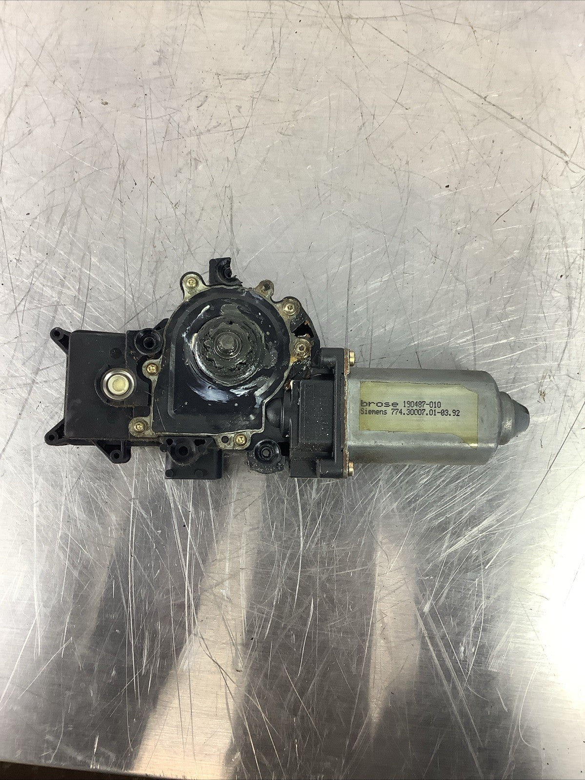 BMW E36 COUPE CABRIO ELECTRIC WINDOW LIFT LIFTER MOTOR 8353819 (6 pin)