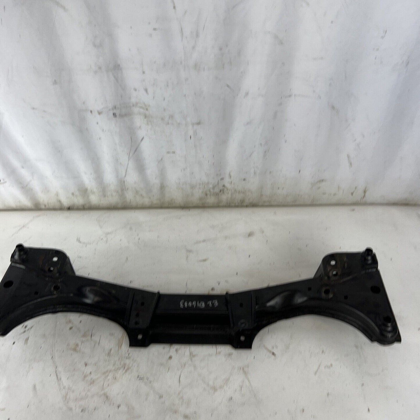 2001-2005 BMW 325i 330i E46 SEDAN FRONT ENGINE CRADLE SUBFRAME CROSSMEMBER OEM