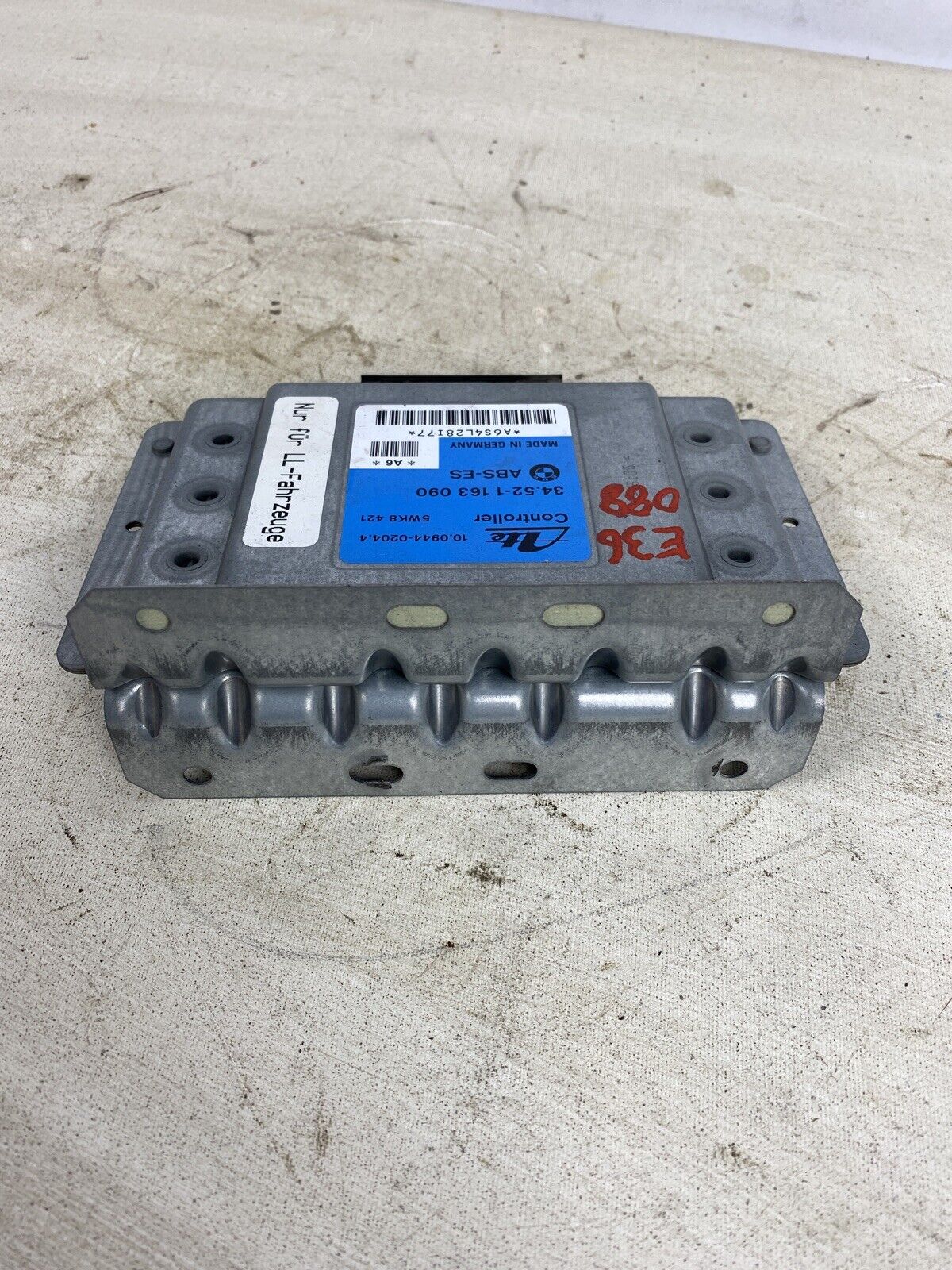 E36 BMW 3 series 318i ABS control Module OEM early model