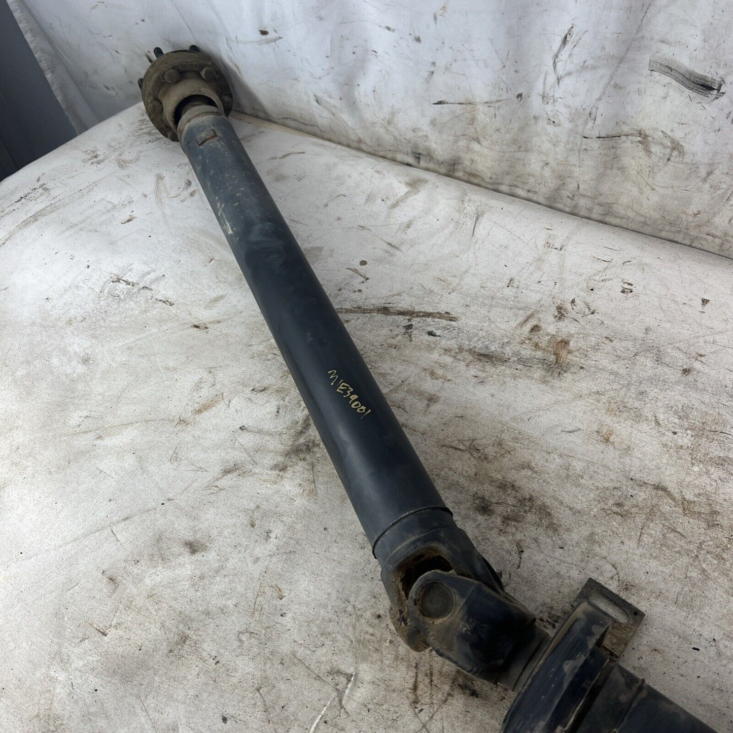 1997-2003 BMW E39 525i 528i 530i Manual Transmission Driveshaft OEM 1229415