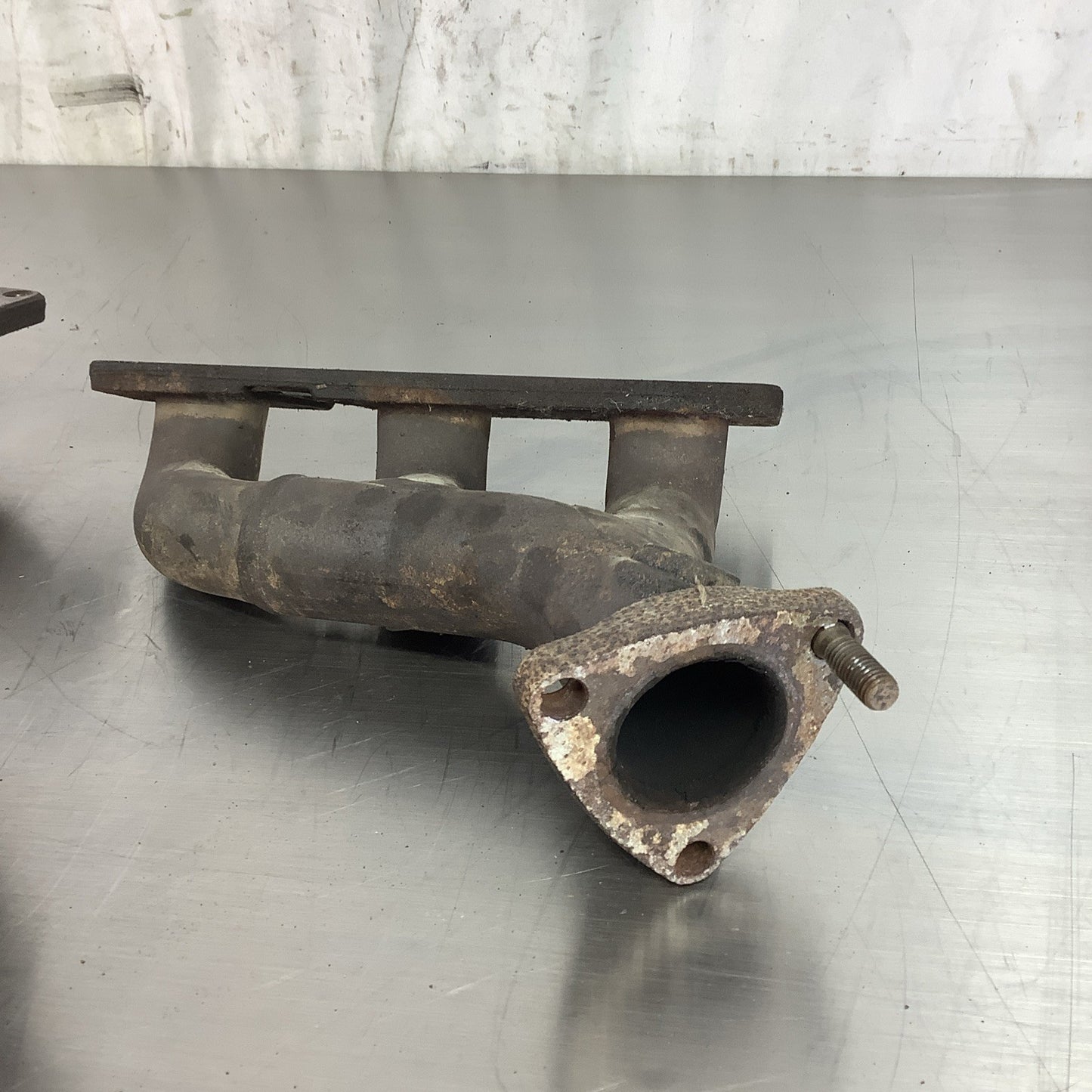 BMW E36 S50 S52 M52 ENGINE EXHAUST MANIFOLD HEADERS OEM 96-99 1744251 1744250