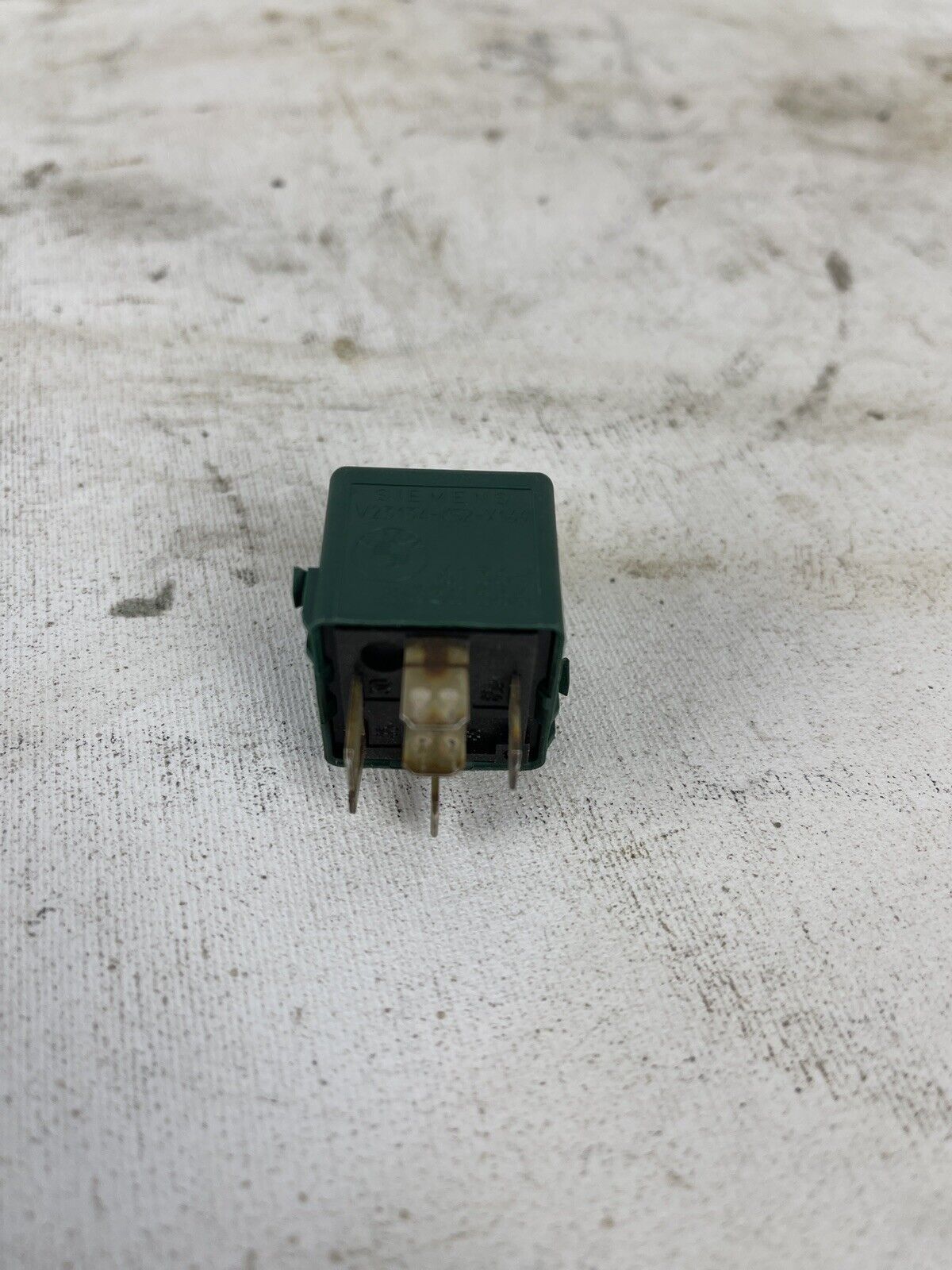 BMW DARK GREEN RELAY 61.36-8350566