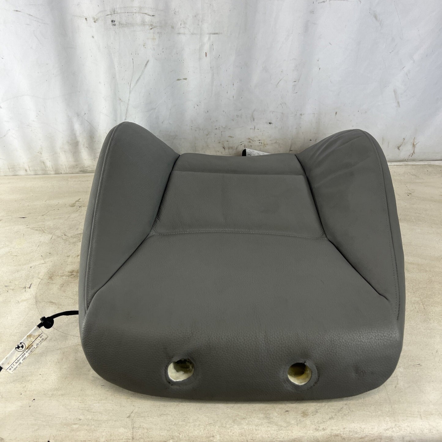BMW E90 328 FRONT RIGHT PASSENGER SIDE SEAT UPPER BACKREST CUSHION COVER OEM