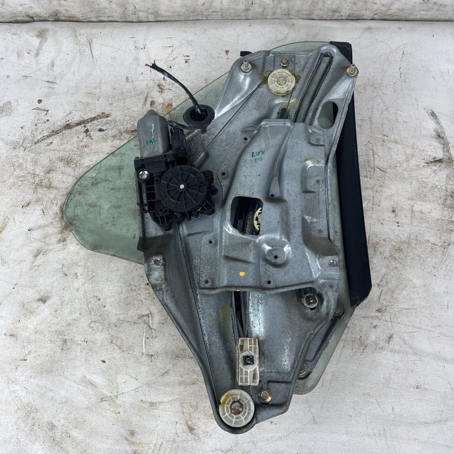 BMW E36 3 Series Convertible Rear Left Window Regulator Drive Motor with window