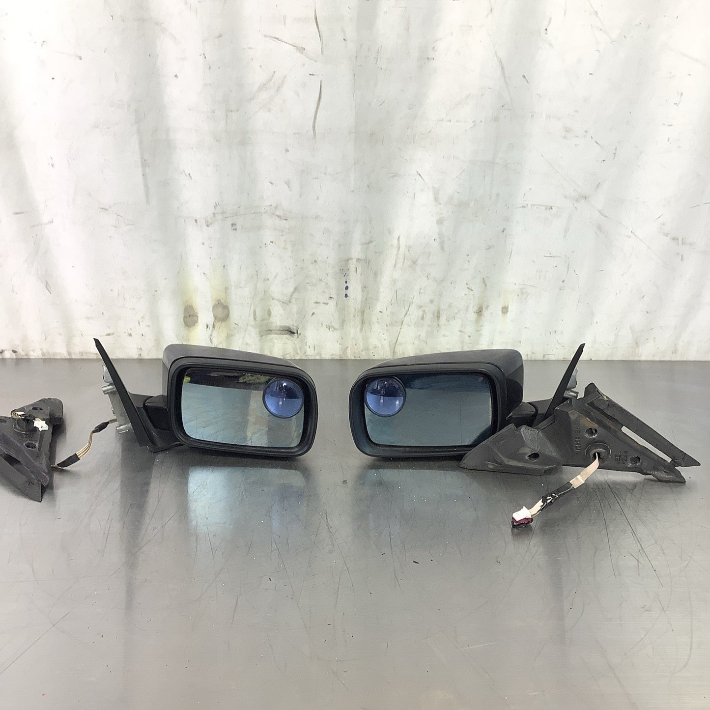 2003-2006 BMW 330i E46 Sedan Pass & Driver Side View Mirror Orient Blue SET