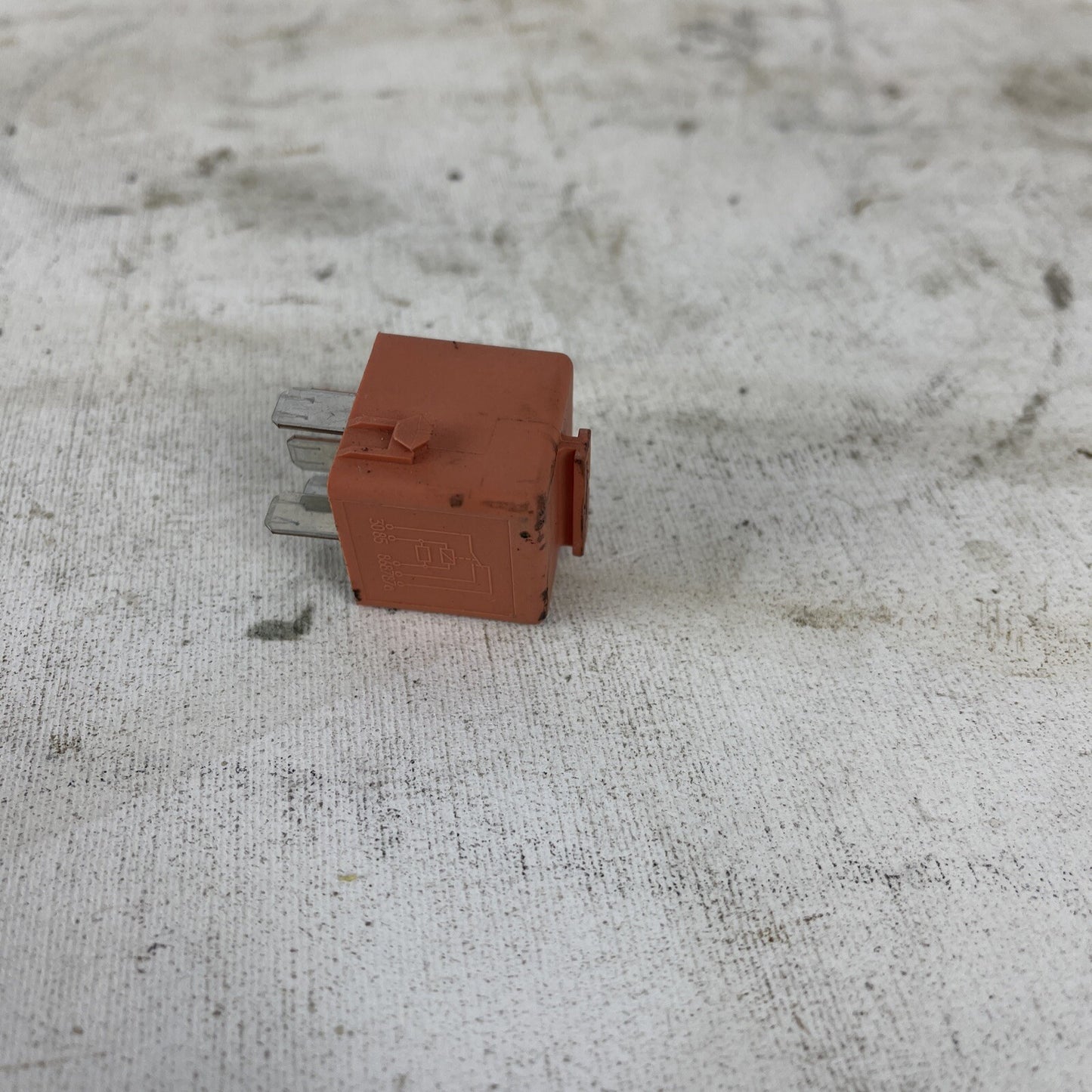 Genuine BMW ROLLS-ROYCE MINI Alpina M3 M6 Relay changer salmon red 12631742690