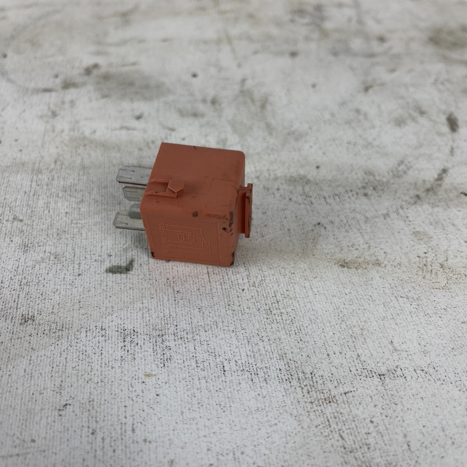 Genuine BMW ROLLS-ROYCE MINI Alpina M3 M6 Relay changer salmon red 12631742690