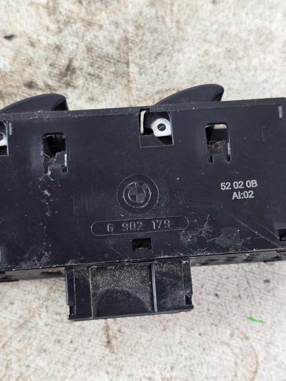 1999-2006 BMW E46 325i 328i 330i Ci M3 Right Passenger Window Lifter Switch OEM