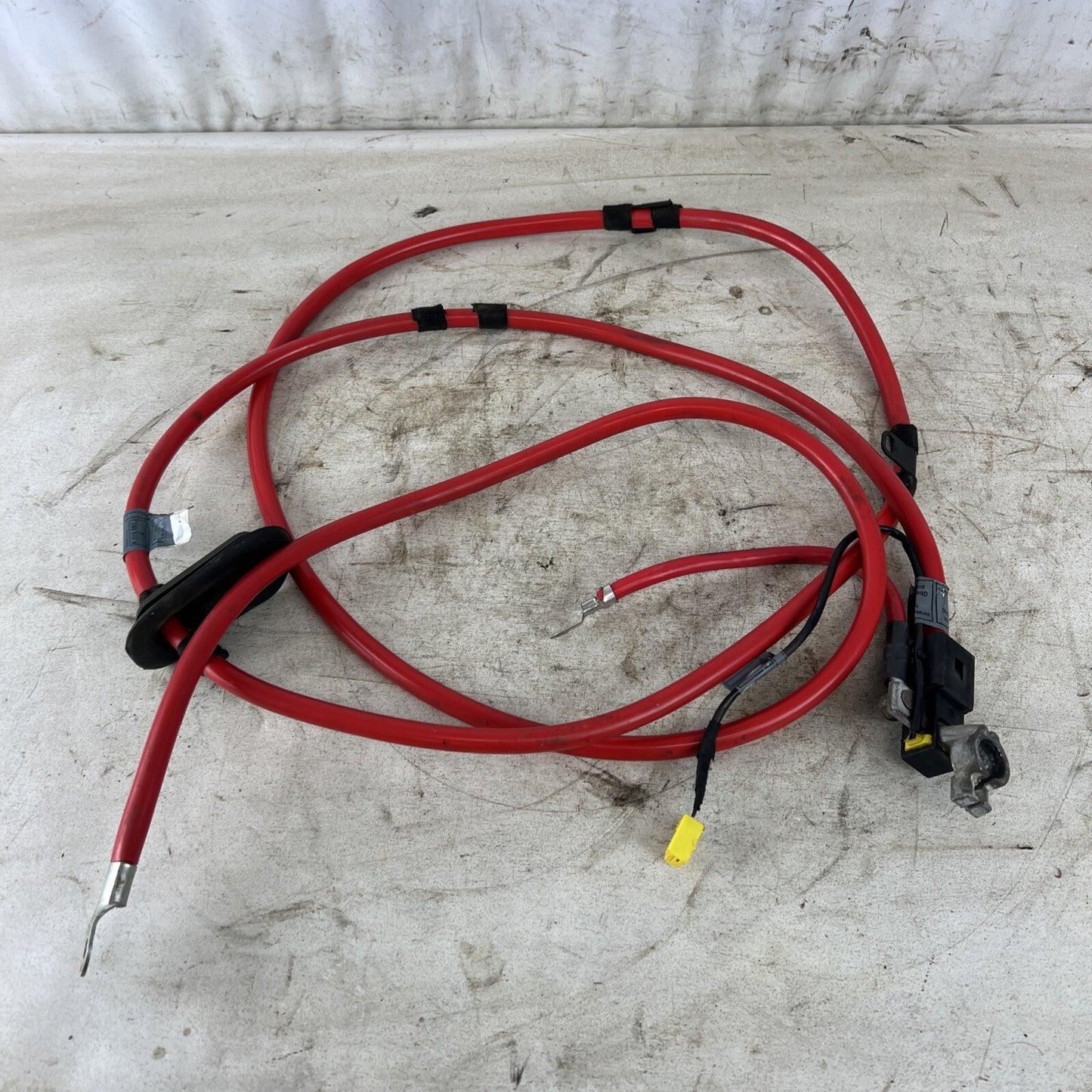 99-06 BMW E46 3 Series Rear Positive Batter Cable Terminal Junction Genuine OEM