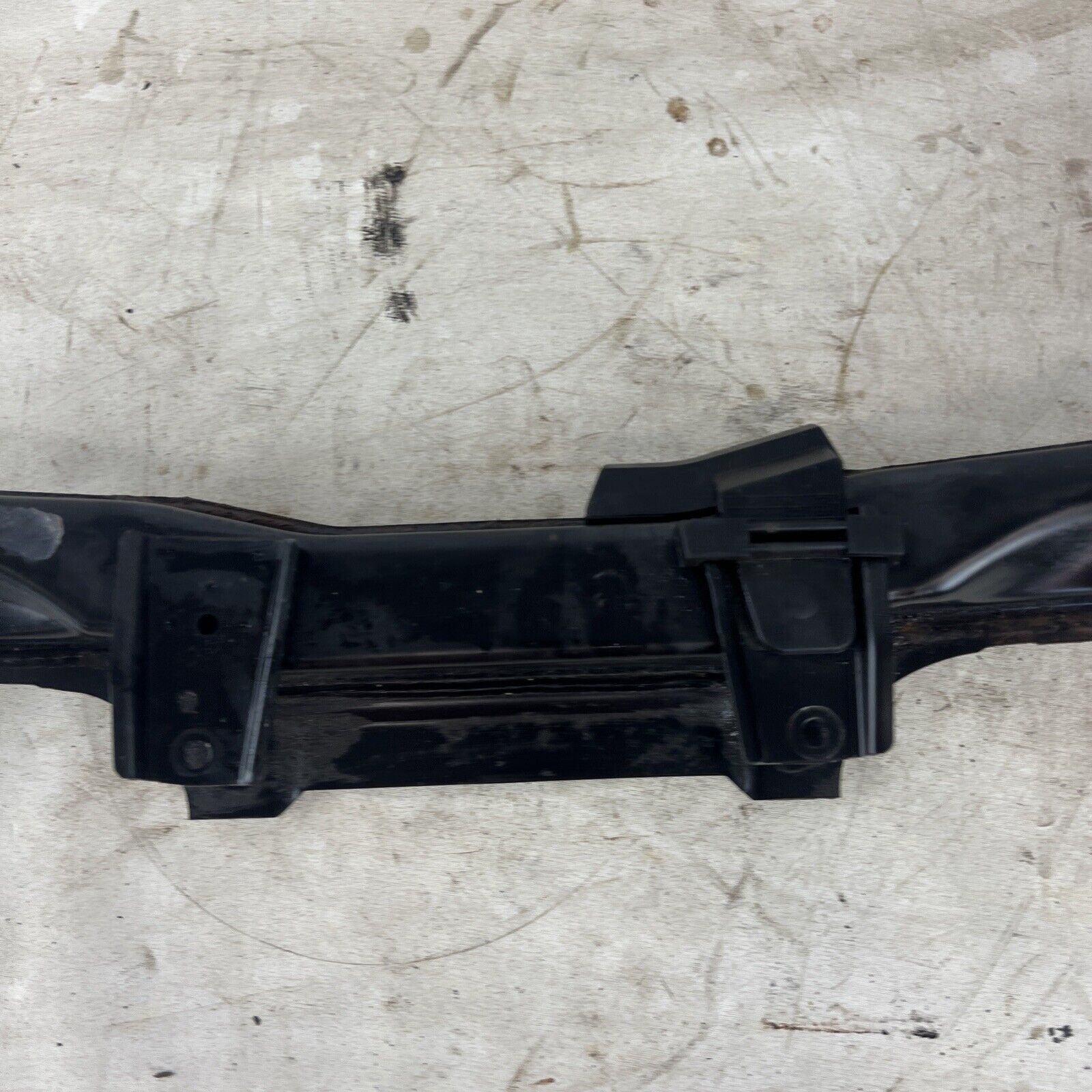 BMW E46 323 325 330 Front Subframe Support Bracket Mounting Cradle OEM