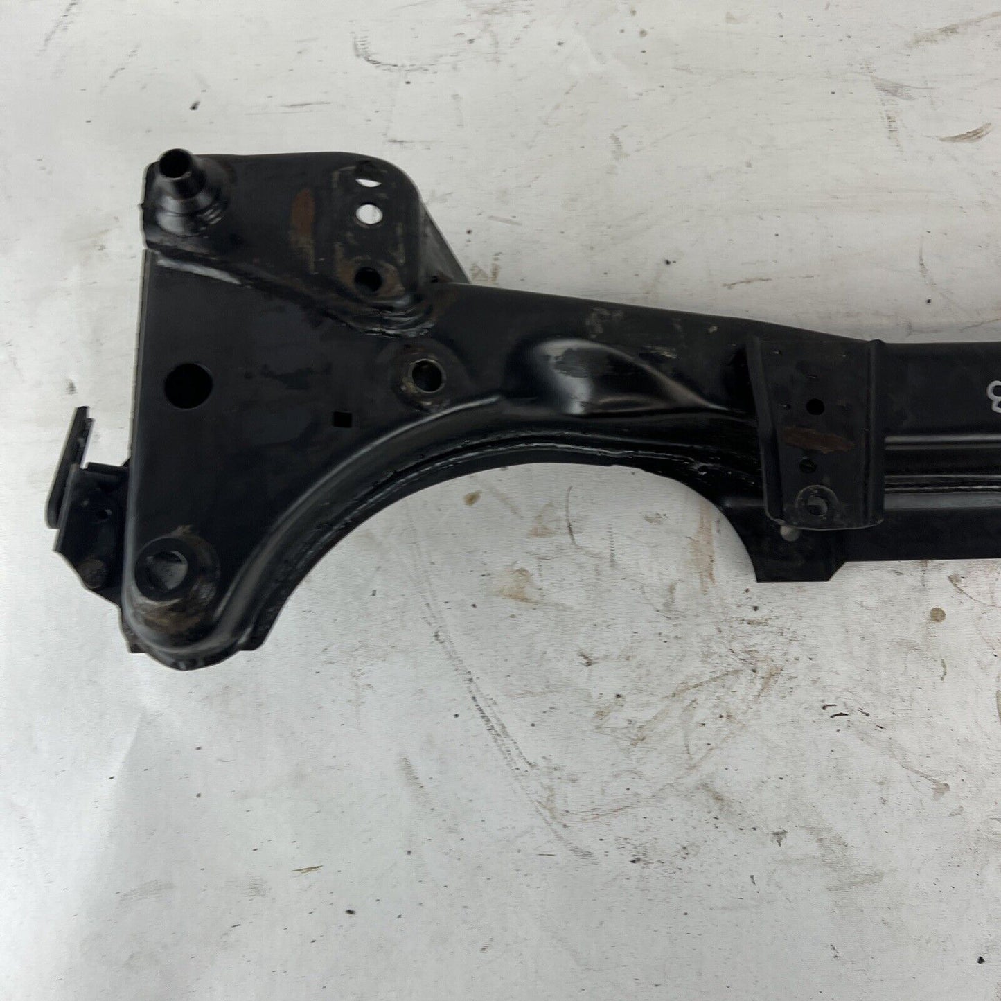 2001-2005 BMW 325i 330i E46 SEDAN FRONT ENGINE CRADLE SUBFRAME CROSSMEMBER OEM