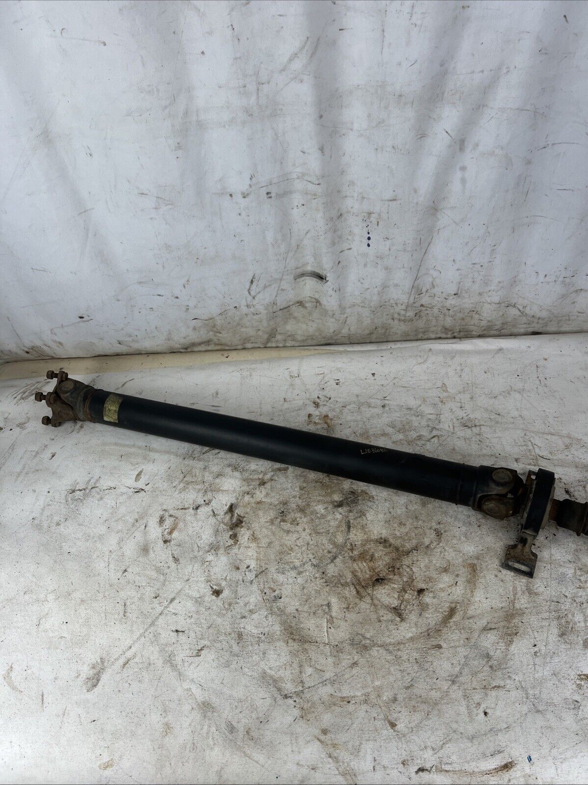 E36 Automatic Transmission Driveshaft Propshaft 323i 325i 328 1992-99 Auto