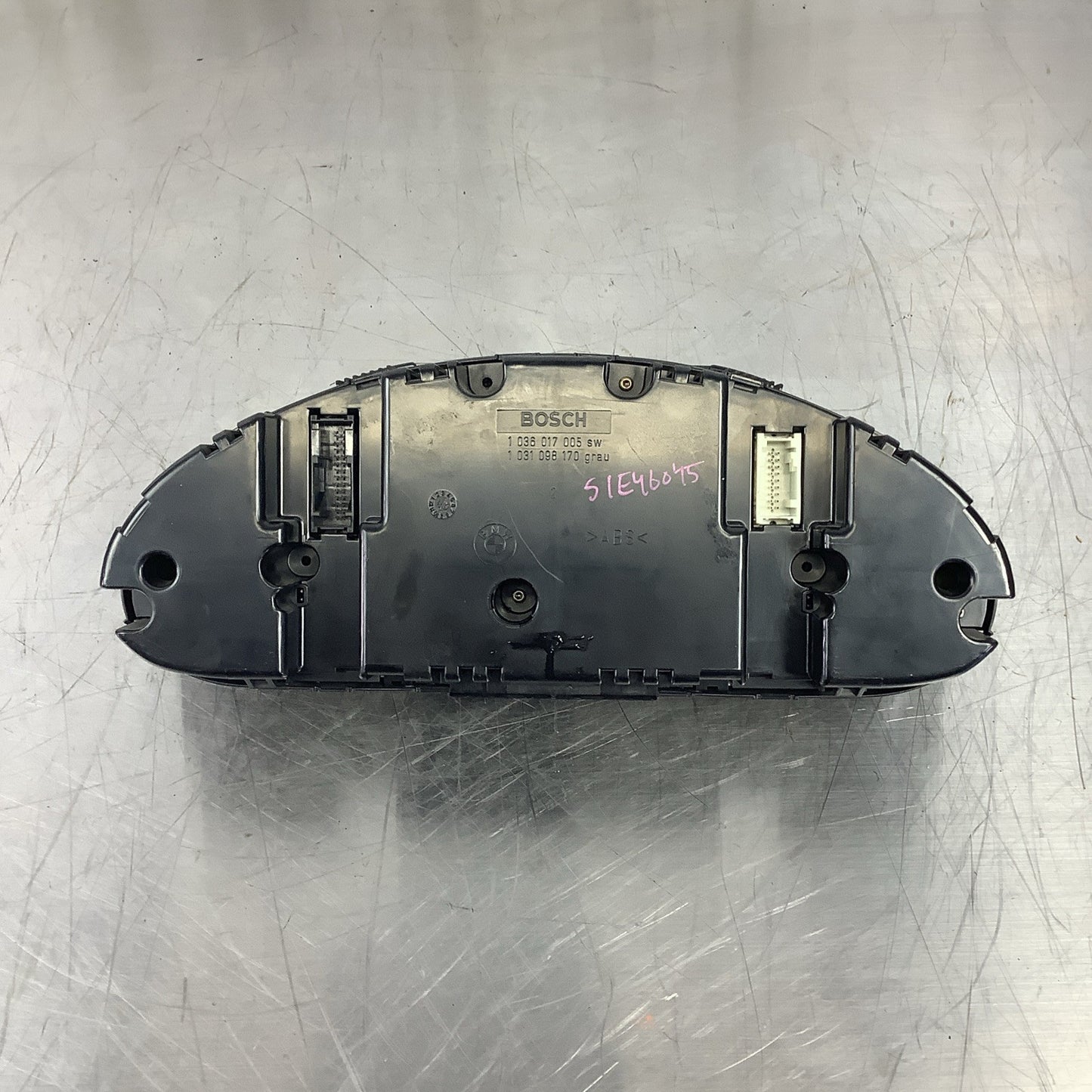 02-06 BMW E46 330Ci Coupe Instrument Gauge Cluster Manual OEM 118 K KPH