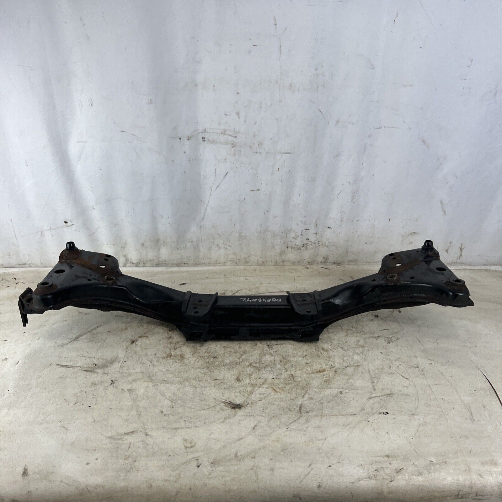 2001-2005 BMW 325i 330i E46 SEDAN FRONT ENGINE CRADLE SUBFRAME CROSSMEMBER OEM