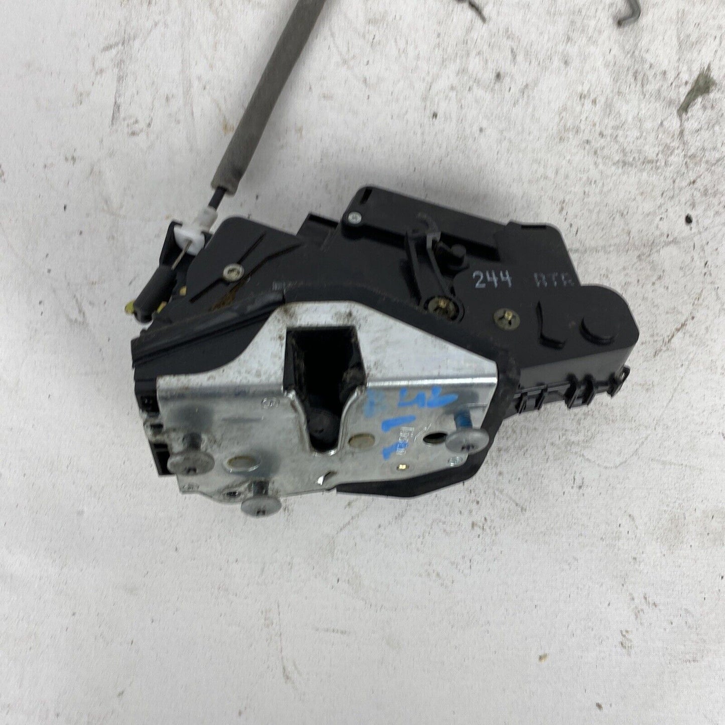 00-05 BMW E46 323i 325i 328i 330i Front Passenger Door Lock Latch Actuator OEM