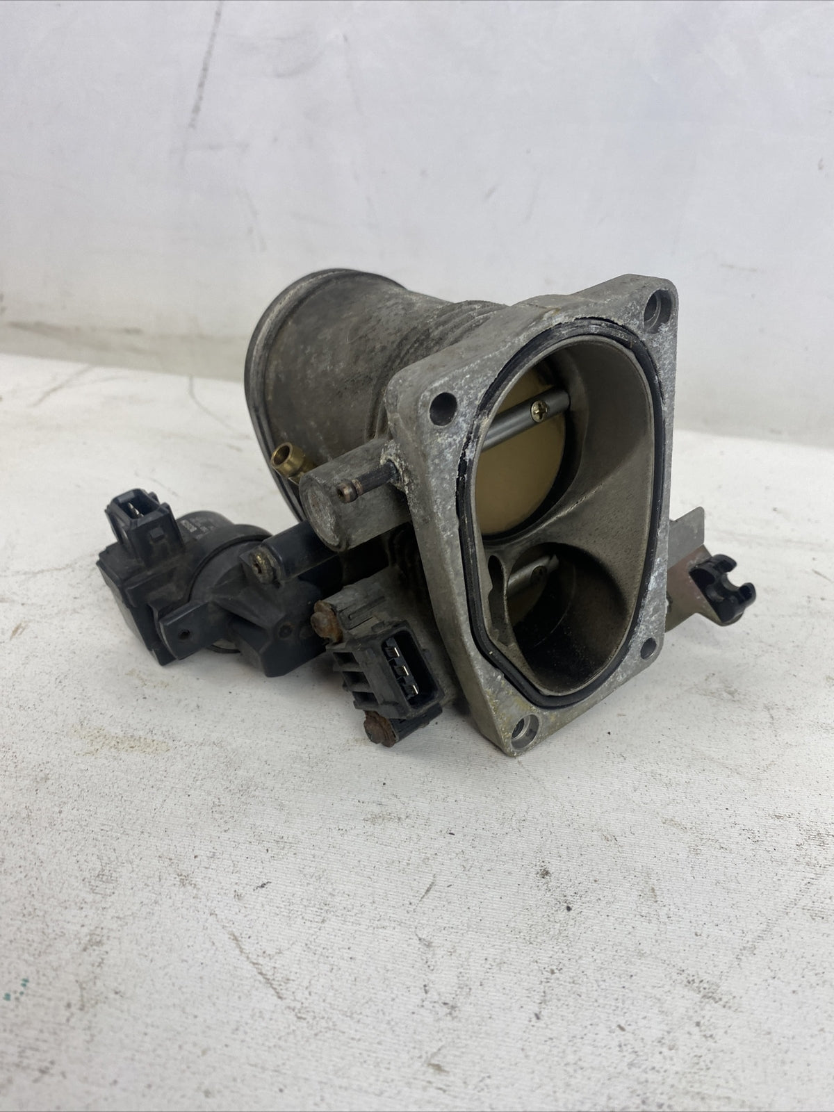 96 - 99 BMW E36/7 Z3 318I 1.9L M44 ENGINE THROTTLE BODY OEM