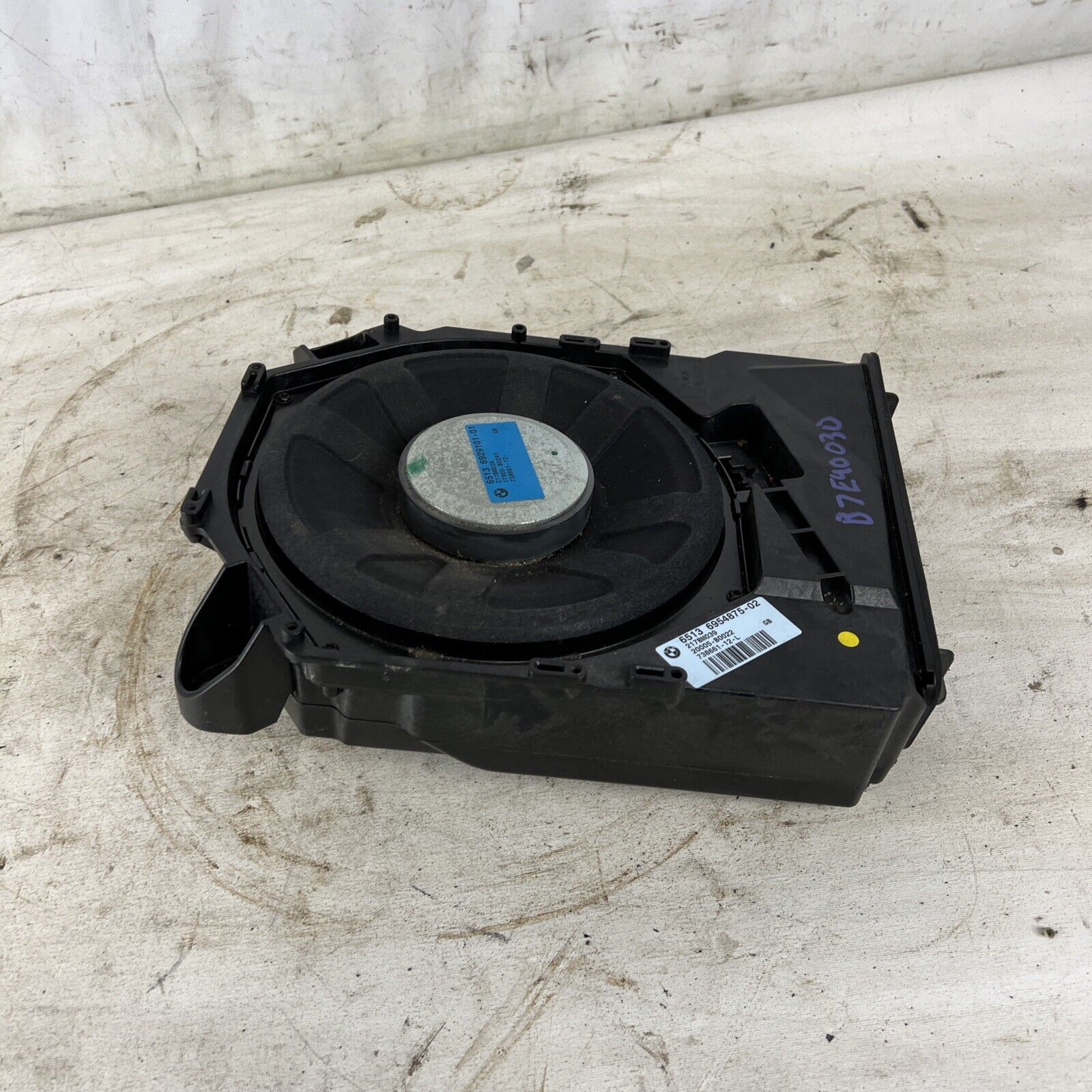 BMW FACTORY LEFT FRONT SUB WOOFER BOX AND SPEAKER OEM E60 E61 5 SERIES