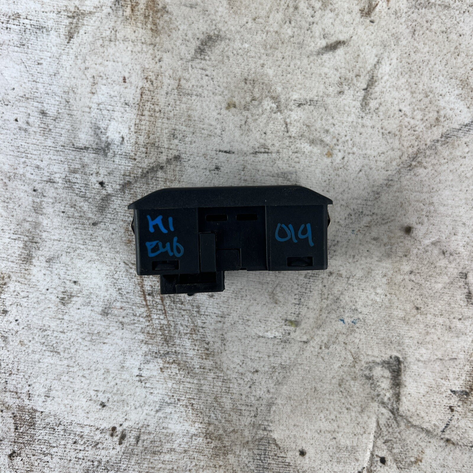 OEM 04-10 BMW E60 M5 X3 X5 325i 330i 525i 550i Sun Roof Sunroof Opener Switch