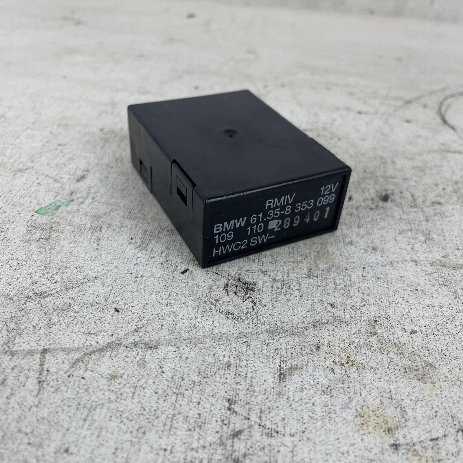 Genuine OEM BMW E36 RMIV Rear Relay Control Module 4 8353099 323i 325i 328i #038