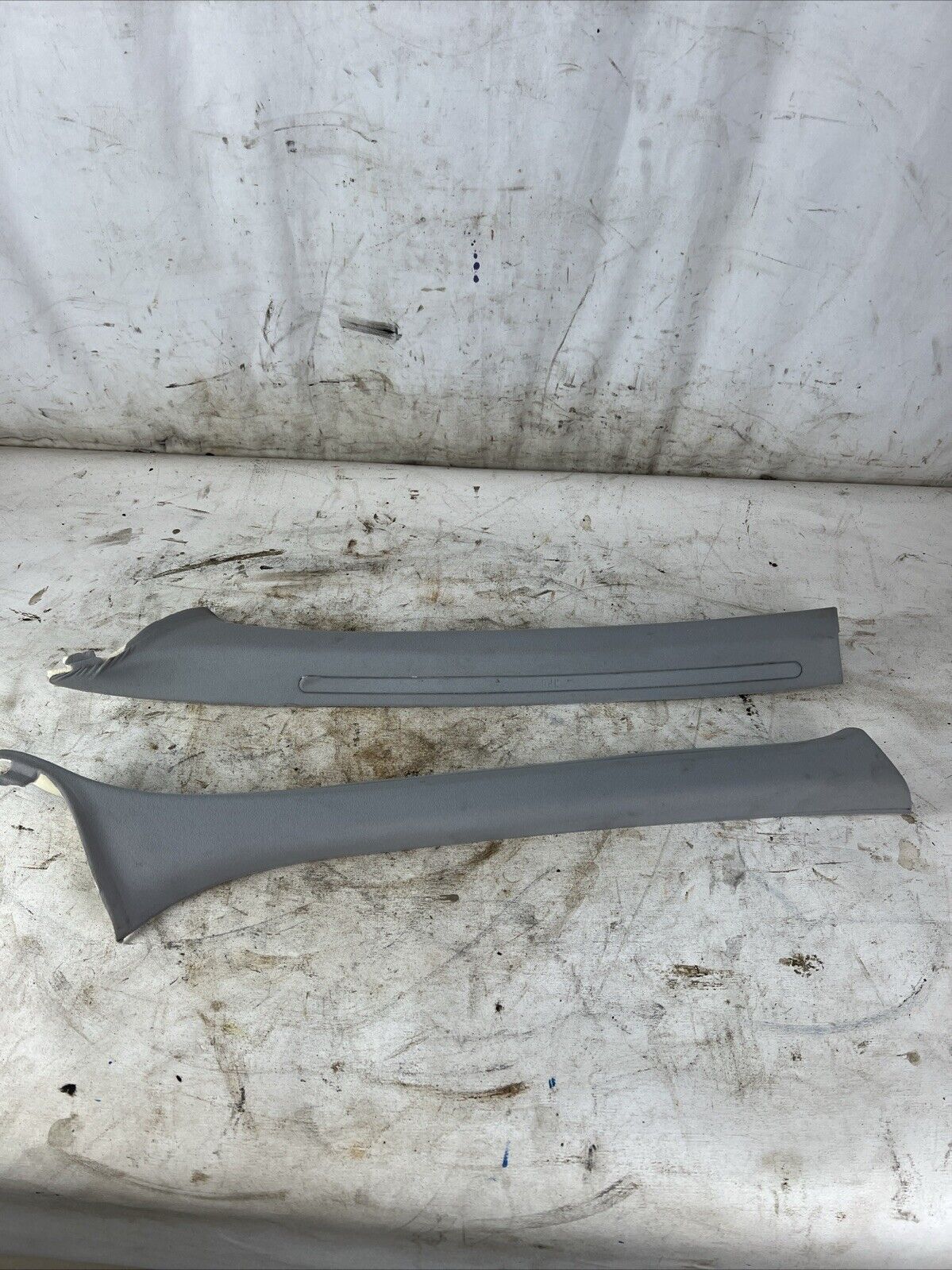 BMW 3-series E46 Sedan/Touring Left Right Column A Covers for Gray Ceiling OEM